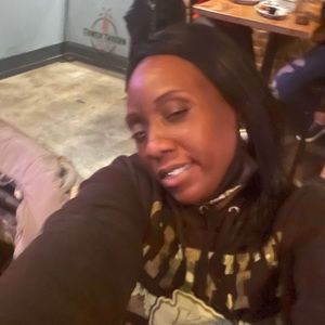 Meet your Posher, Stacy